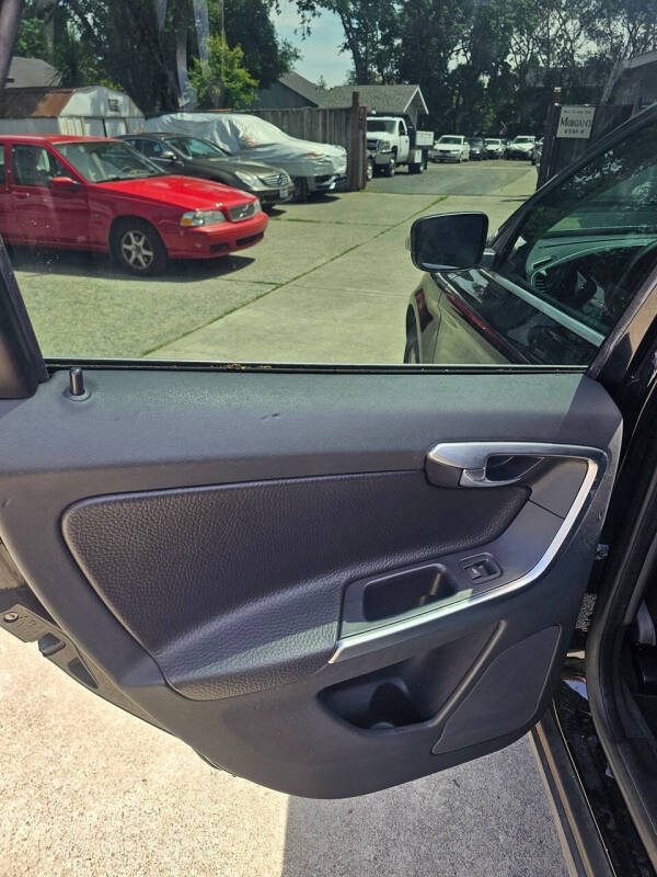 2011 Volvo XC60 3.2