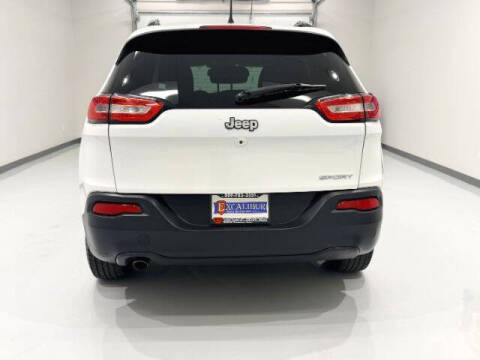 2016 Jeep Cherokee Sport