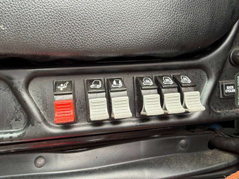 2022 International LT625