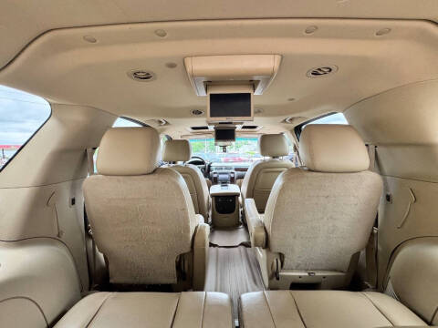 2011 GMC Yukon XL Denali