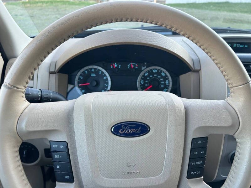 2011 Ford Escape XLT