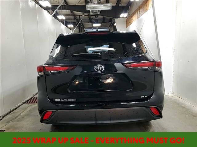 2024 Toyota Highlander XLE