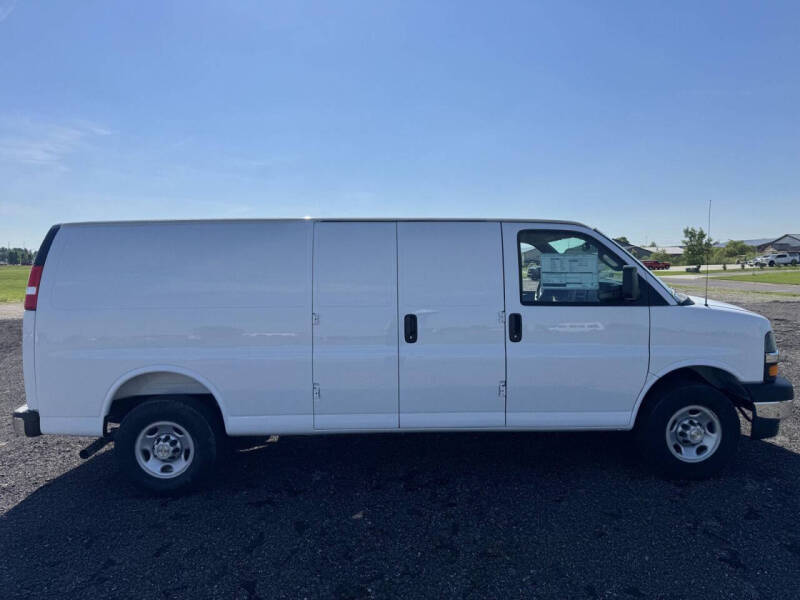 2026 Chevrolet Express 2500