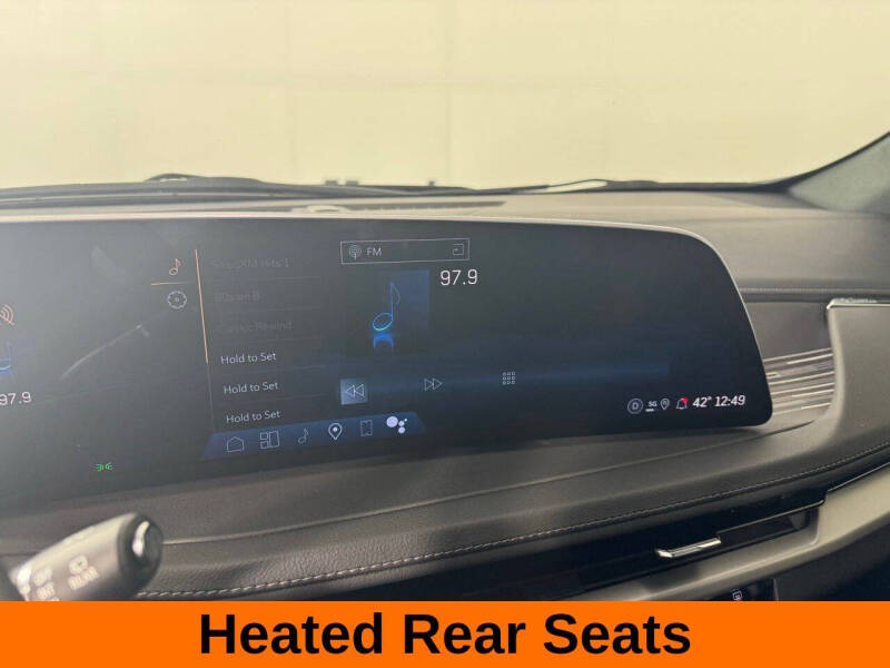 2025 Cadillac XT4 Premium Luxury