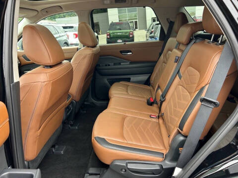 2024 Nissan Pathfinder Platinum