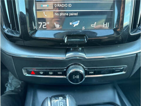 2018 Volvo XC60 T5 Momentum