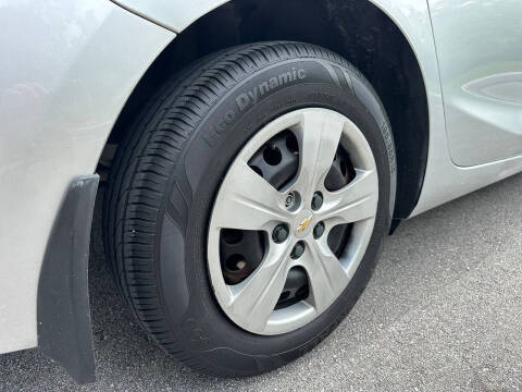 2018 Chevrolet Cruze LS Auto