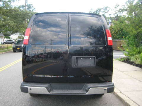 2018 Chevrolet Express 2500