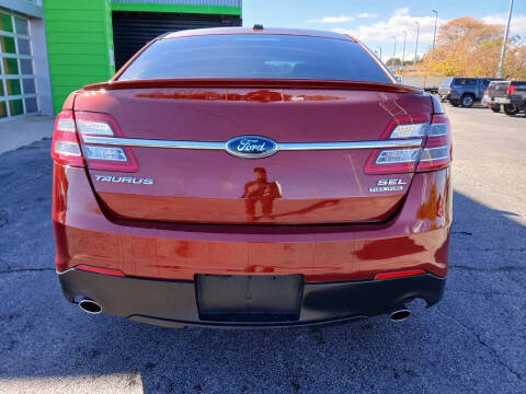 2014 Ford Taurus SEL