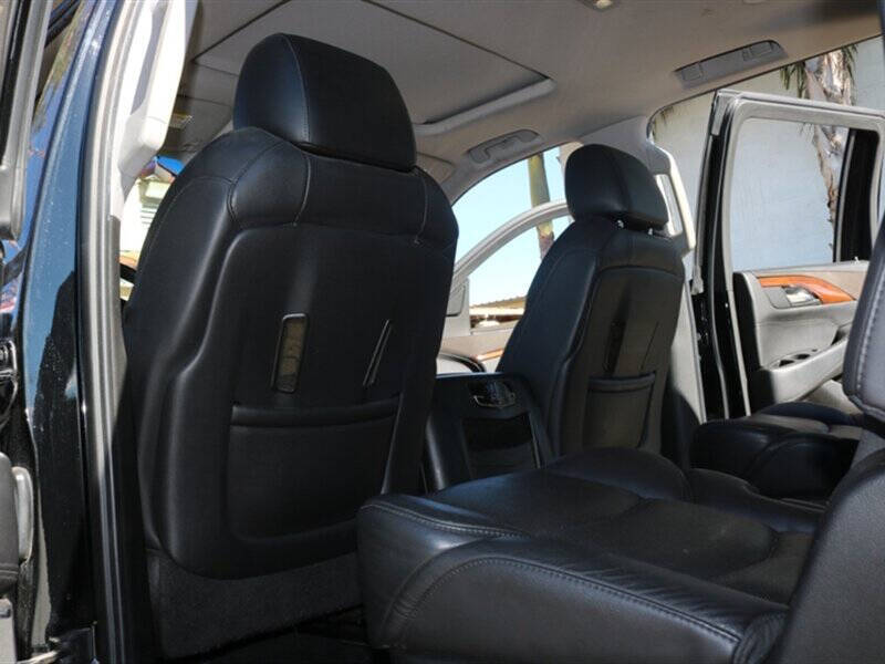 2016 Cadillac Escalade ESV Luxury Collection