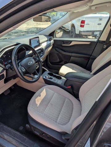 2022 Ford Escape SE