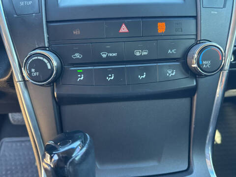 2015 Toyota Camry SE