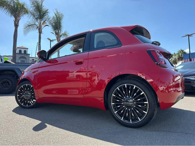 2024 FIAT 500e Inspi(RED)