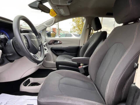 2017 Chrysler Pacifica LX