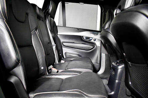 2022 Volvo XC90 Recharge T8 R-Design