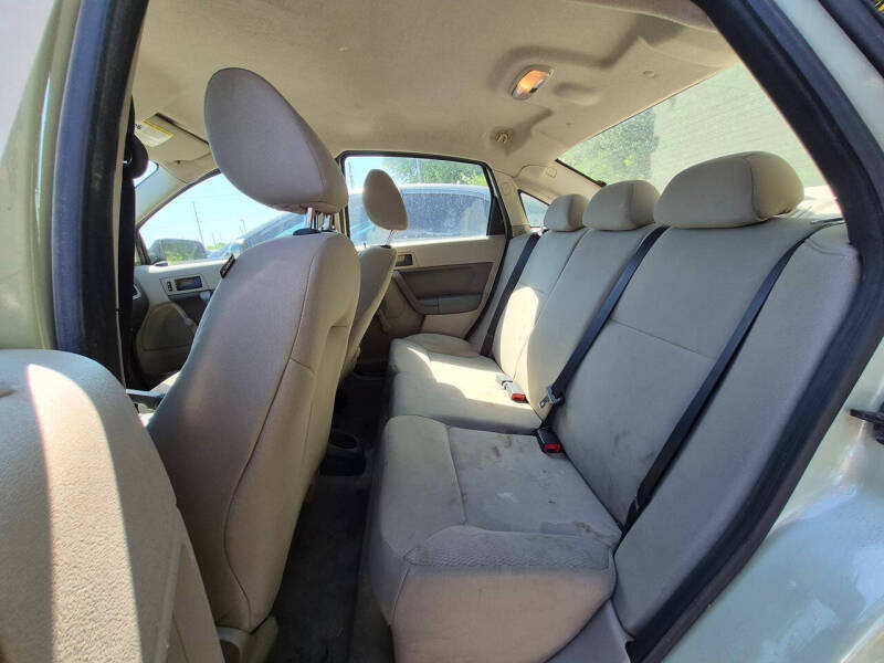 2011 Ford Focus S