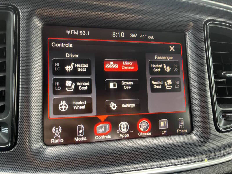 2015 Dodge Challenger SXT Plus