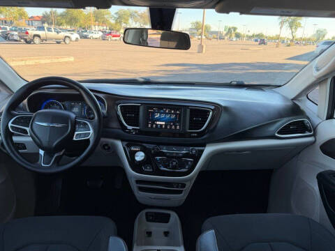 2019 Chrysler Pacifica LX
