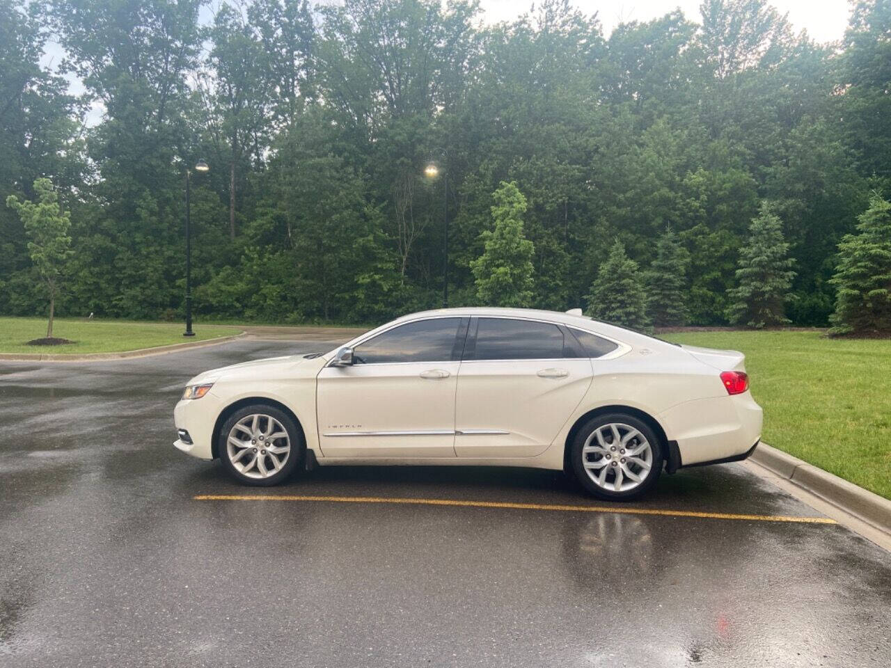 2014 Chevrolet Impala for sale at ZAKS AUTO INC in Detroit, MI