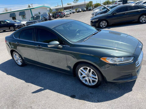 2015 Ford Fusion SE