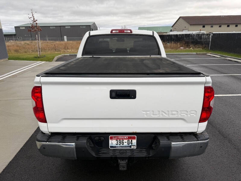 2015 Toyota Tundra SR5