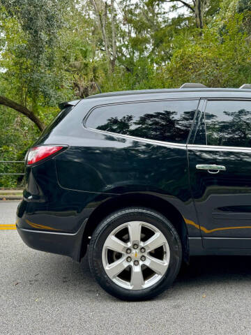 2017 Chevrolet Traverse LT