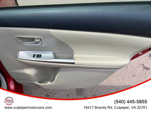 2013 Toyota Prius v Three