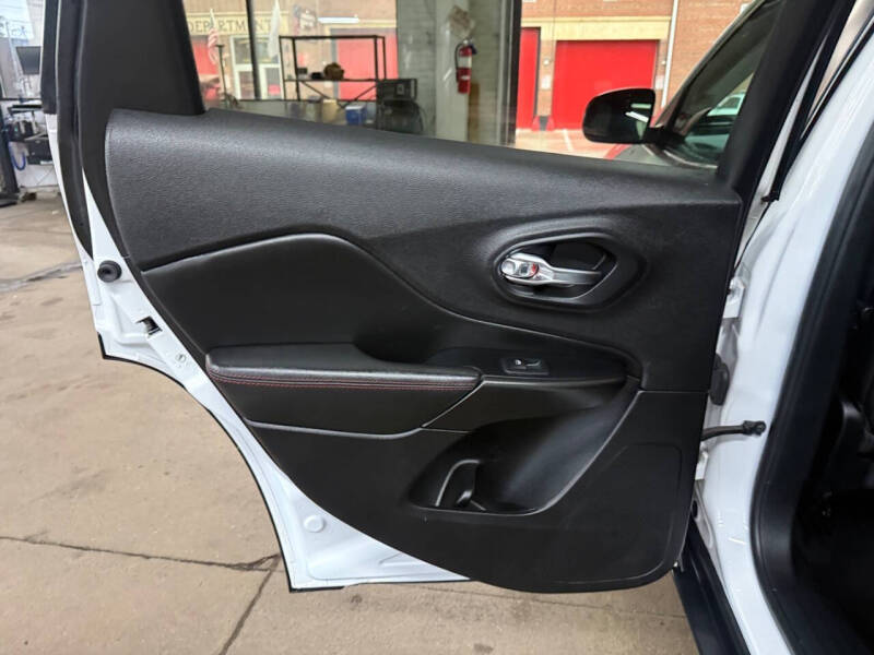 2019 Jeep Cherokee Trailhawk