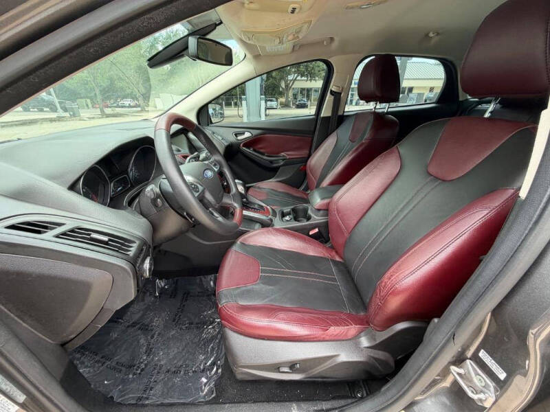 2010 Ford Focus SES