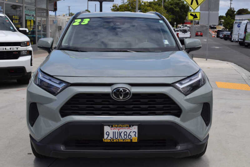 2023 Toyota RAV4 XLE