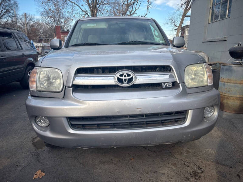 2005 Toyota Sequoia SR5