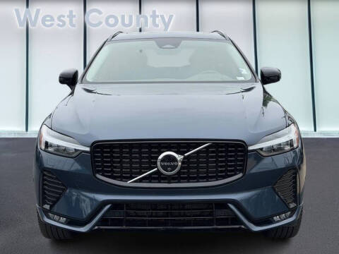 2025 Volvo XC60 B5 Plus Dark Theme