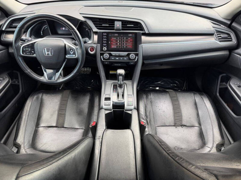 2019 Honda Civic Touring