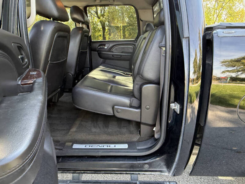 2011 GMC Sierra 2500HD Denali