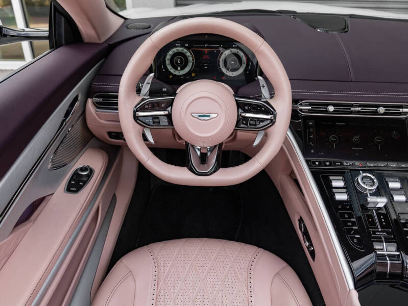 2025 Aston Martin DB12 Volante