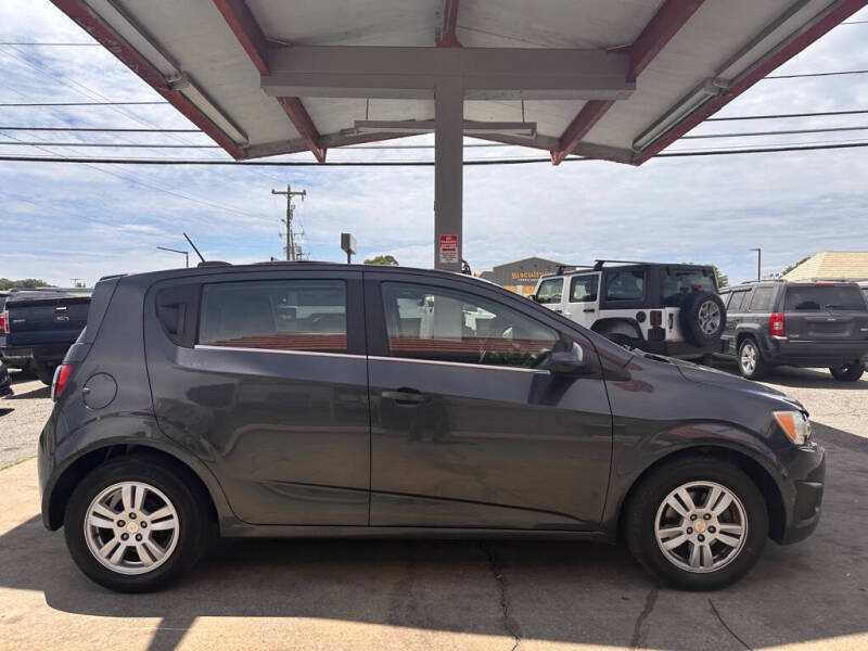 2016 Chevrolet Sonic LT Auto