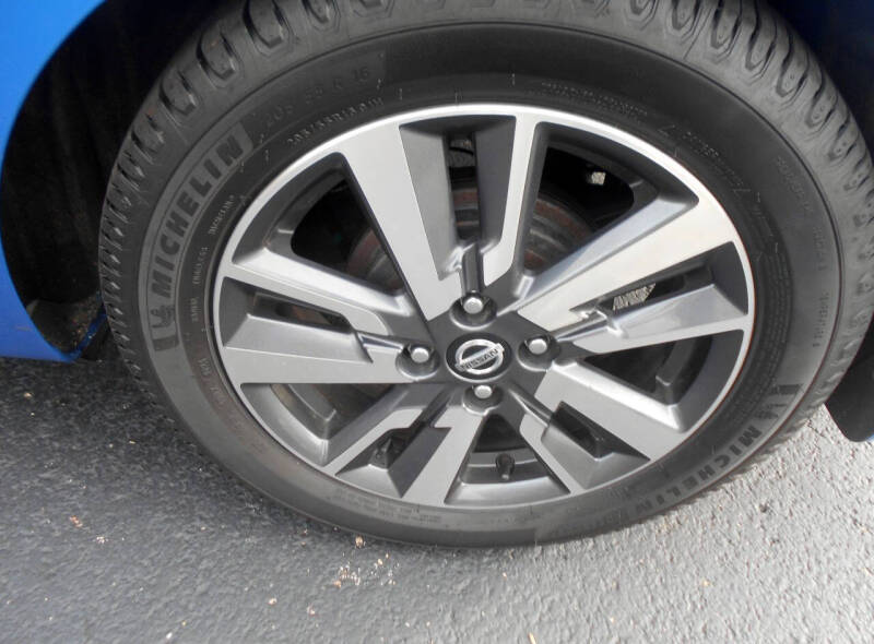 2020 Nissan Versa SV