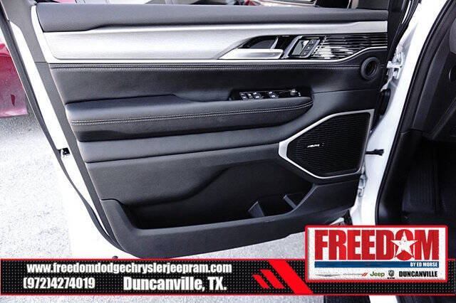 2025 Jeep Wagoneer Carbide