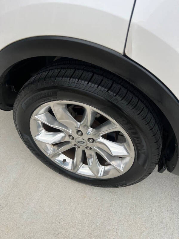 2011 Ford Explorer Limited