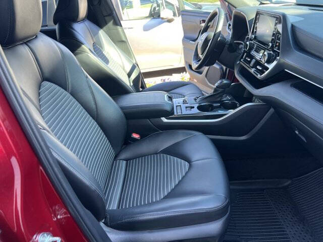 2022 Toyota Highlander XSE