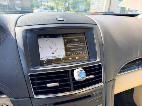 2016 Lincoln MKT EcoBoost
