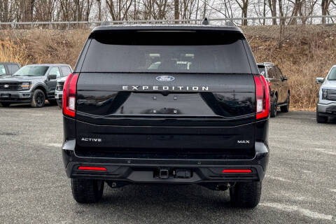 2025 Ford Expedition MAX Active
