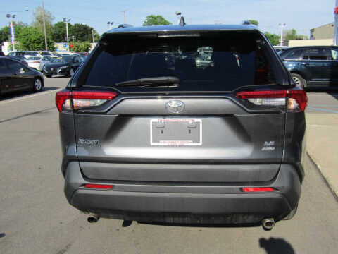 2019 Toyota RAV4 LE