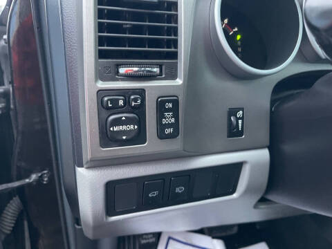 2015 Toyota Sequoia Limited