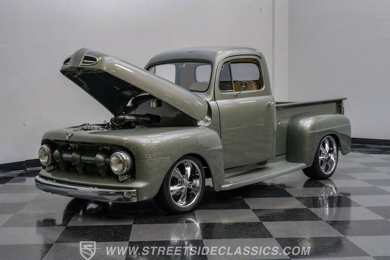 1951 Ford F-100