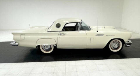 1957 Ford Thunderbird