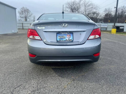 2016 Hyundai Accent SE