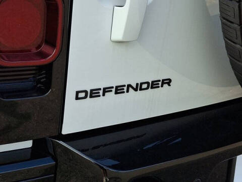 2025 Land Rover Defender 110 P500 X-Dynamic SE