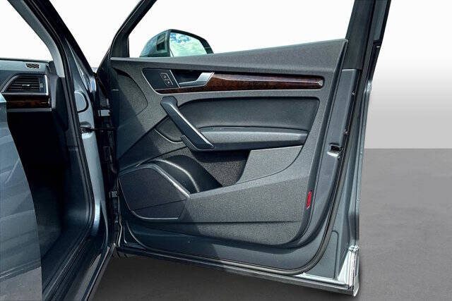 2019 Audi Q5 quattro Premium 45 TFSI