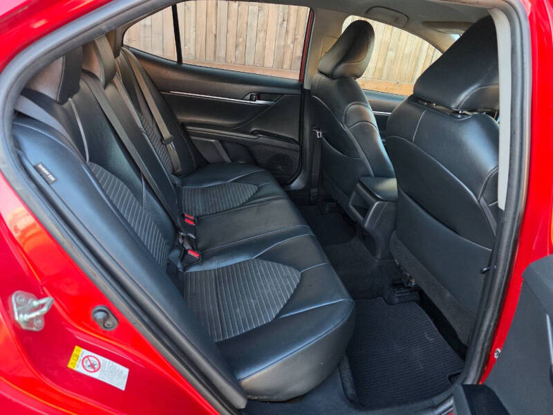 2019 Toyota Camry SE